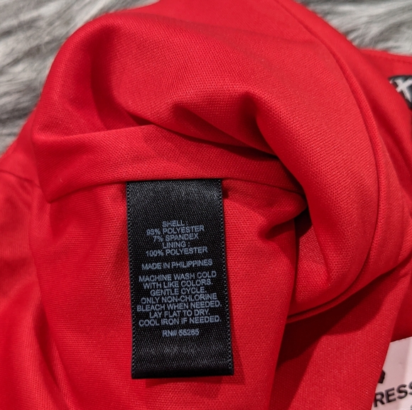 NWT Express red fluted skirt - Picture 4 of 6